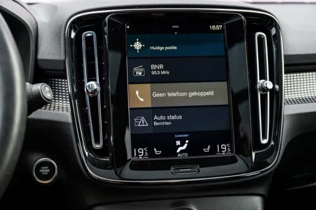 Volvo XC40 (2022) thumbnail 20