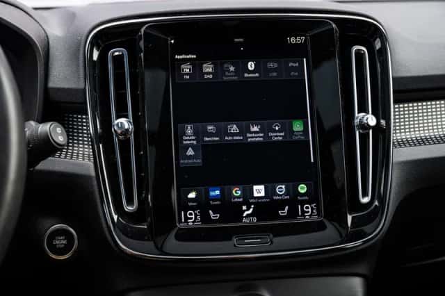Volvo XC40 (2022) thumbnail 22