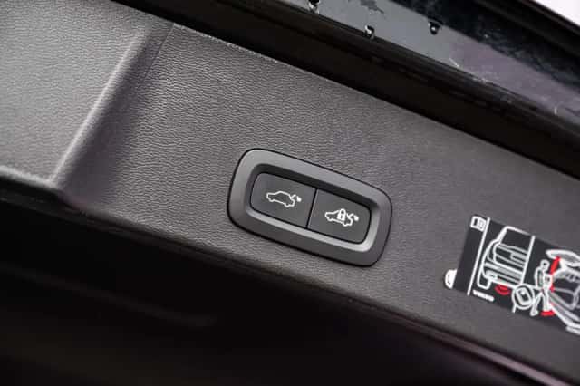 Volvo XC40 (2022) thumbnail 32