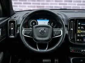 Volvo XC40 thumbnail 5