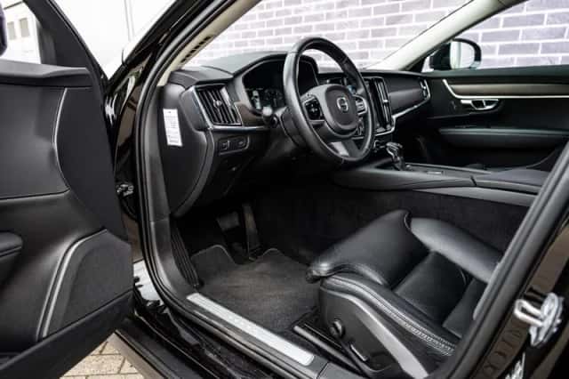 Volvo V90 (2019) thumbnail 18