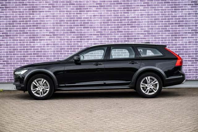 Volvo V90 (2019) thumbnail 6