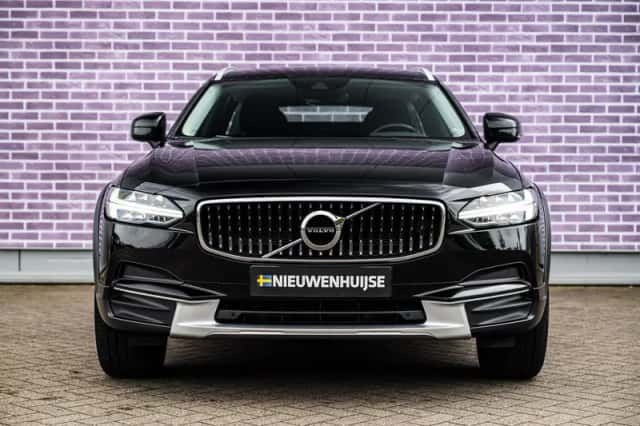 Volvo V90 (2019) thumbnail 10