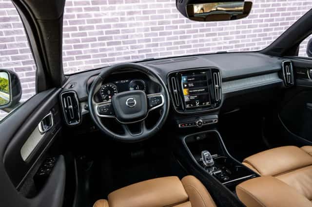 Volvo XC40 (2022) thumbnail 13