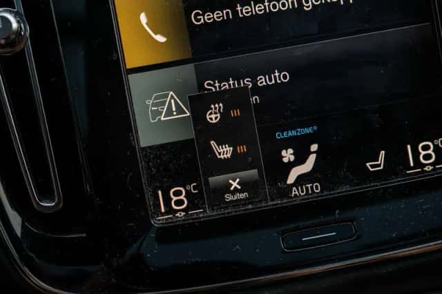 Volvo XC40 (2022) thumbnail 24