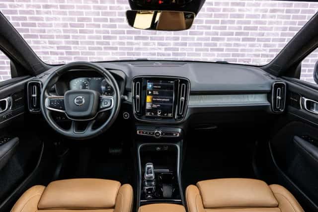 Volvo XC40 (2022) thumbnail 7