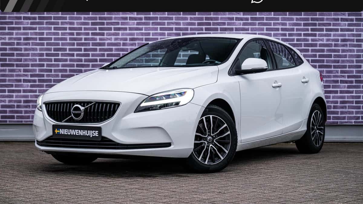 Volvo V40 — foto 1