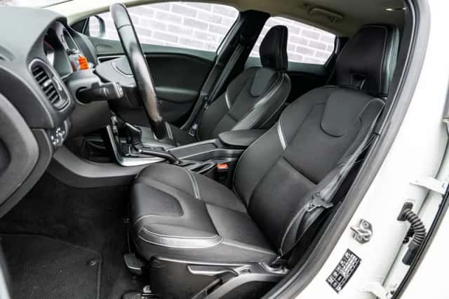 Volvo V40 (2019) thumbnail 8