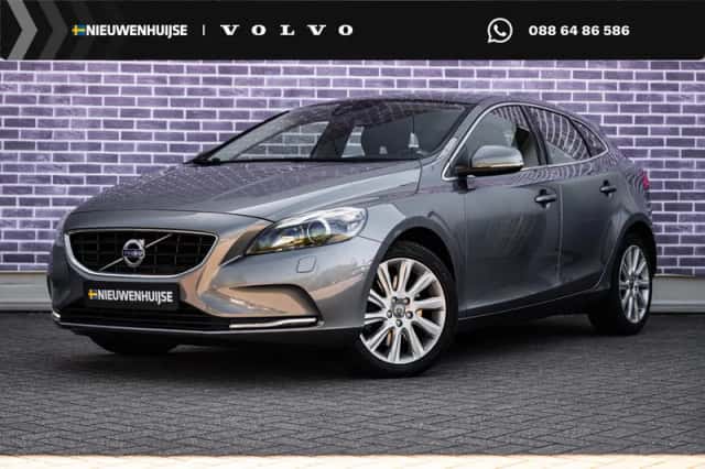 Volvo V40 (2016) thumbnail 1