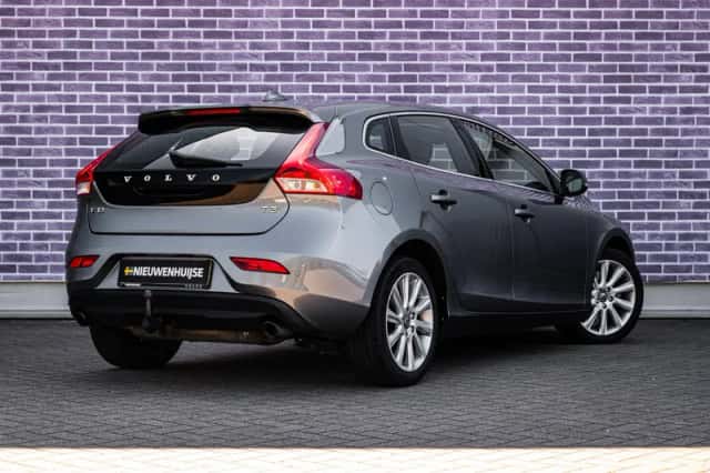 Volvo V40 (2016) thumbnail 4