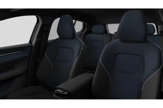 Volvo EX30 (2026) thumbnail 3