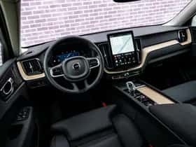Volvo XC60 (2025) thumbnail 11
