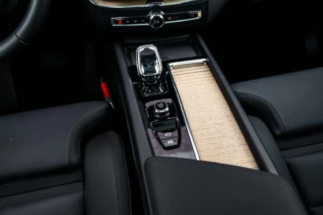 Volvo XC60 (2025) thumbnail 13