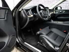 Volvo XC60 (2025) thumbnail 17