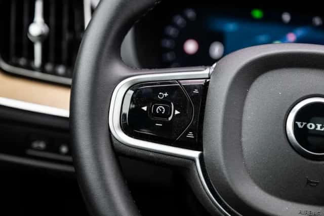 Volvo XC60 (2025) thumbnail 31