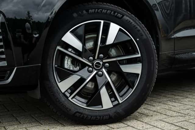 Volvo XC60 (2025) thumbnail 40