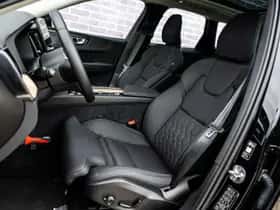 Volvo XC60 (2025) thumbnail 6