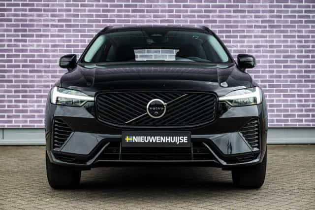 Volvo XC60 (2025) thumbnail 9