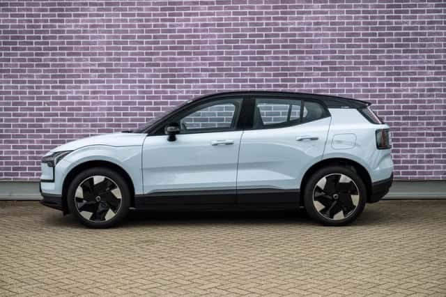 Volvo EX30 (2024) thumbnail 4