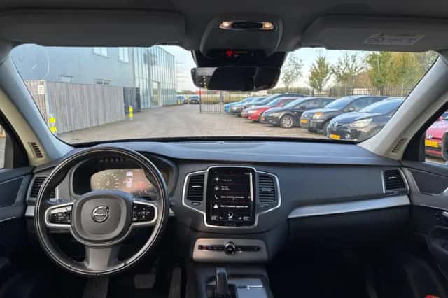 Volvo XC90 (2021) thumbnail 6