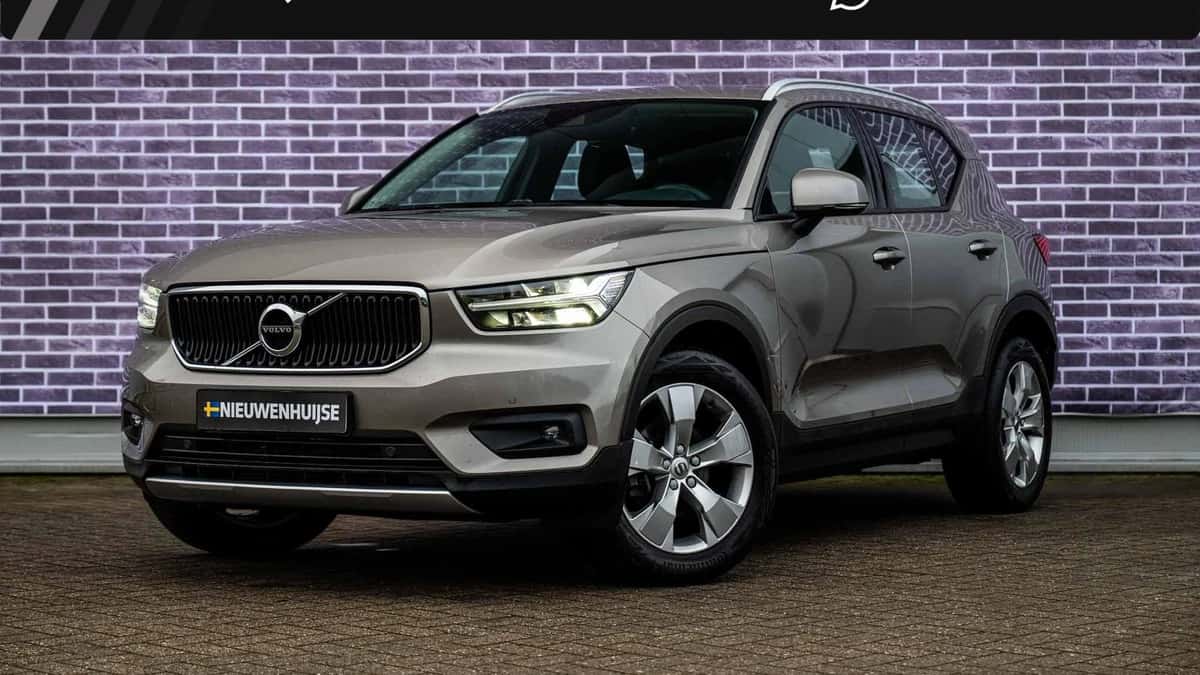 Volvo XC40 — foto 1