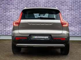 Volvo XC40 thumbnail 11