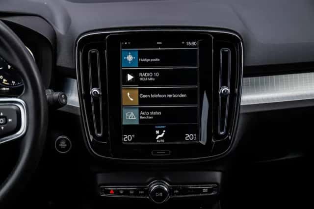 Volvo XC40 (2020) thumbnail 13