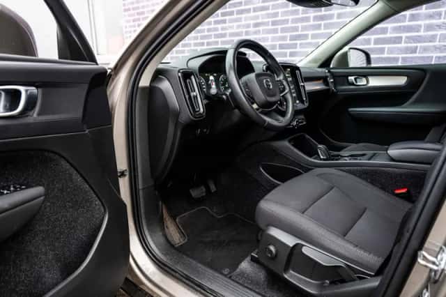Volvo XC40 (2020) thumbnail 18