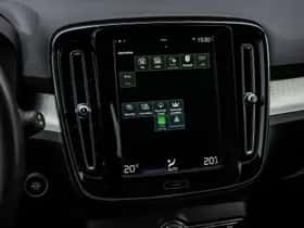 Volvo XC40 thumbnail 21