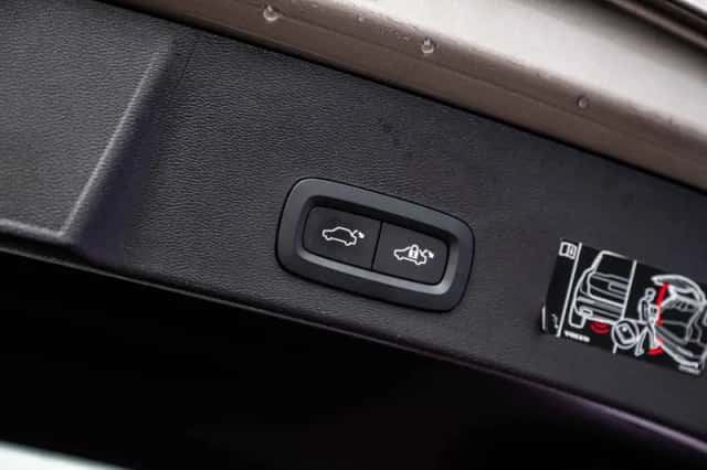 Volvo XC40 (2020) thumbnail 28