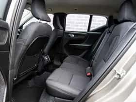 Volvo XC40 thumbnail 9
