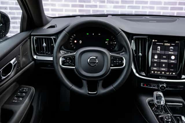 Volvo V60 (2026) thumbnail 3
