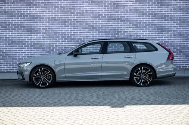 Volvo V90 (2025) thumbnail 4
