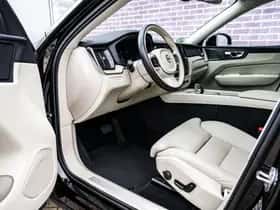 Volvo XC60 thumbnail 18