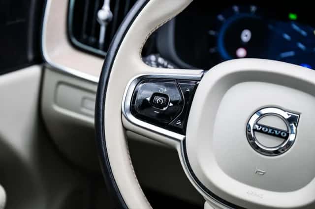 Volvo XC60 (2023) thumbnail 27