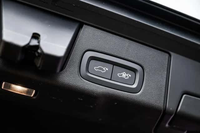 Volvo XC60 (2023) thumbnail 34