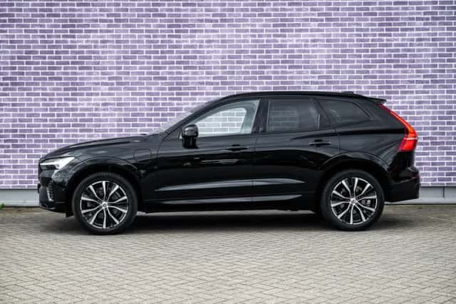 Volvo XC60 (2023) thumbnail 5