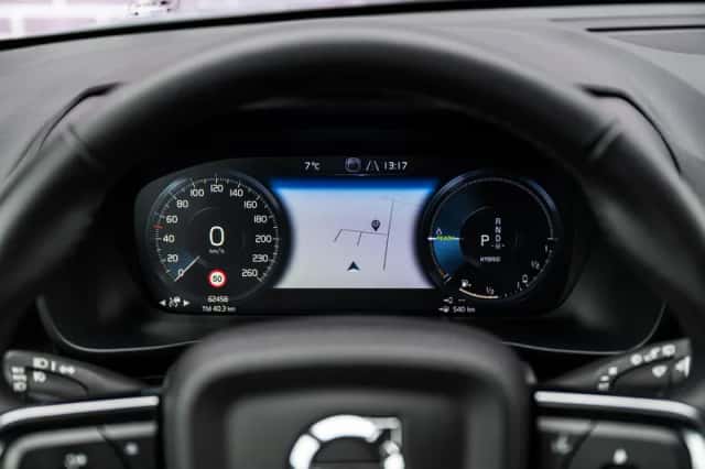 Volvo XC40 (2022) thumbnail 16