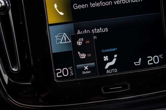 Volvo XC40 (2022) thumbnail 25