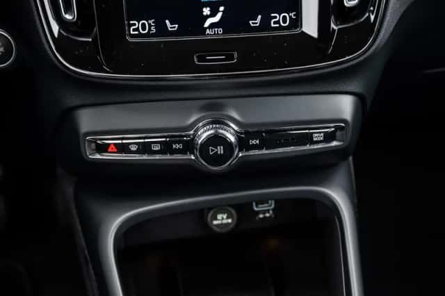 Volvo XC40 (2022) thumbnail 26
