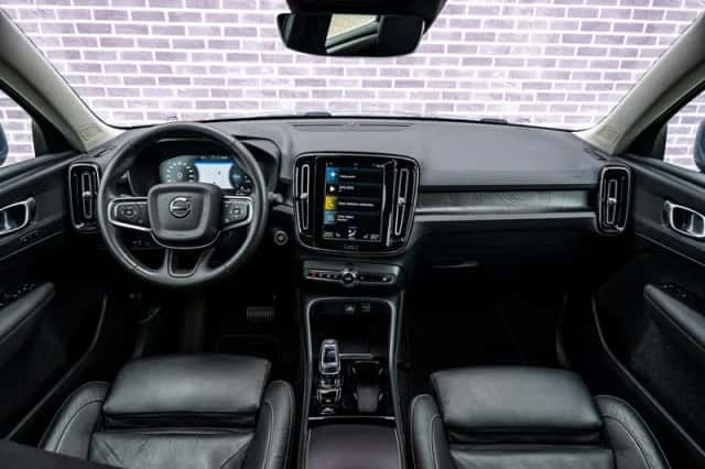 Volvo XC40 (2022) thumbnail 7