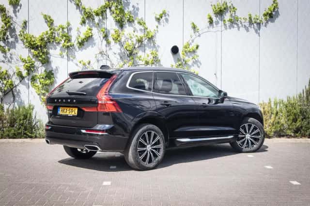 Volvo XC60 (2021) thumbnail 4