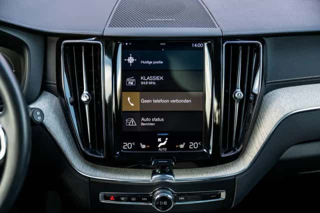 Volvo XC60 (2019) thumbnail 14