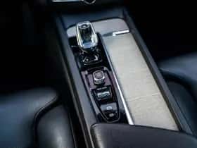 Volvo XC60 thumbnail 15