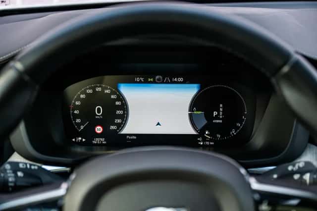 Volvo XC60 (2019) thumbnail 16