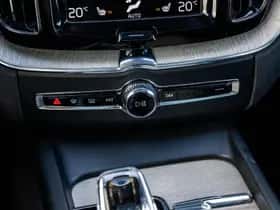 Volvo XC60 thumbnail 25