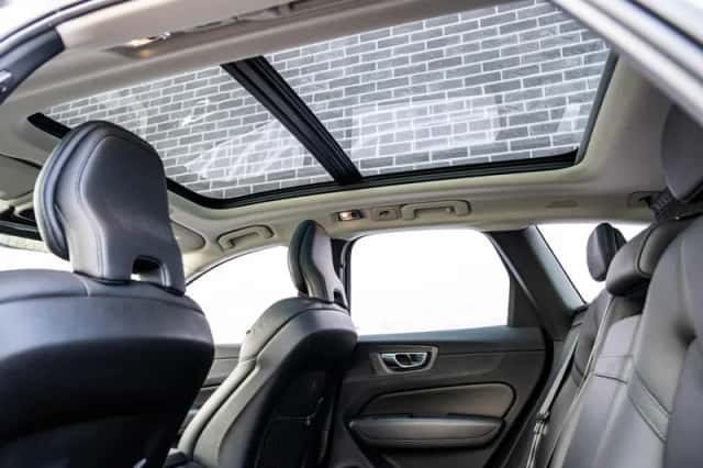 Volvo XC60 (2019) thumbnail 31