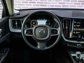 Volvo XC60 thumbnail 5
