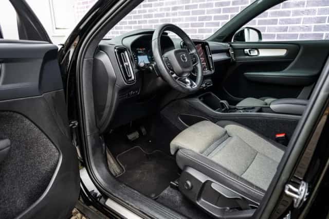 Volvo XC40 (2022) thumbnail 19