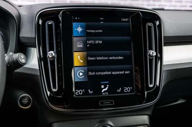 Volvo XC40 (2022) thumbnail 20